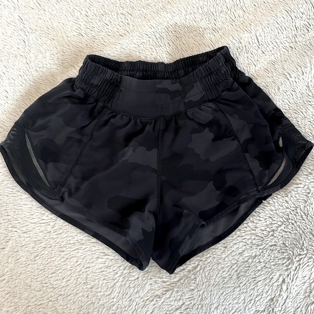 Lululemon Hotty hot shorts ,size 2 length 2.5 low rise